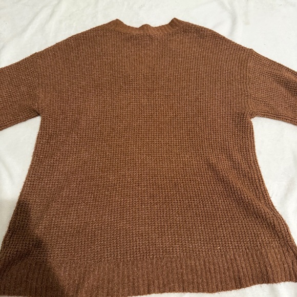 American Eagle Outfitters Brown V-Neck Sweater - Picture 4 of 4